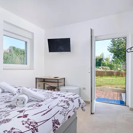 Dia Bed and Breakfast